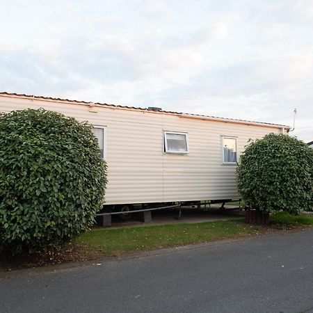 2 Bed Caravan For Hire At Golden Sands In 拉尔 外观 照片